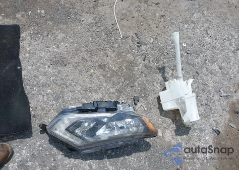 2020 Nissan Rogue Sv Fwd z USA, uszkodzony, nr VIN KNMAT2MT8LP527467